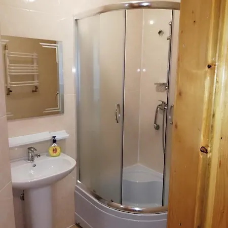 Микулин Хутірець Hotell *