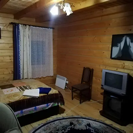 Микулин Хутірець Hotell *